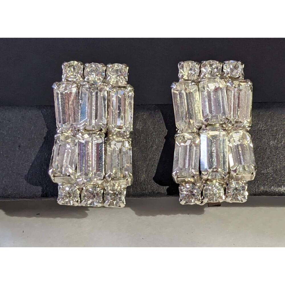 Vintage Rectangle Multi Rhinestones Silvertone Cl… - image 1